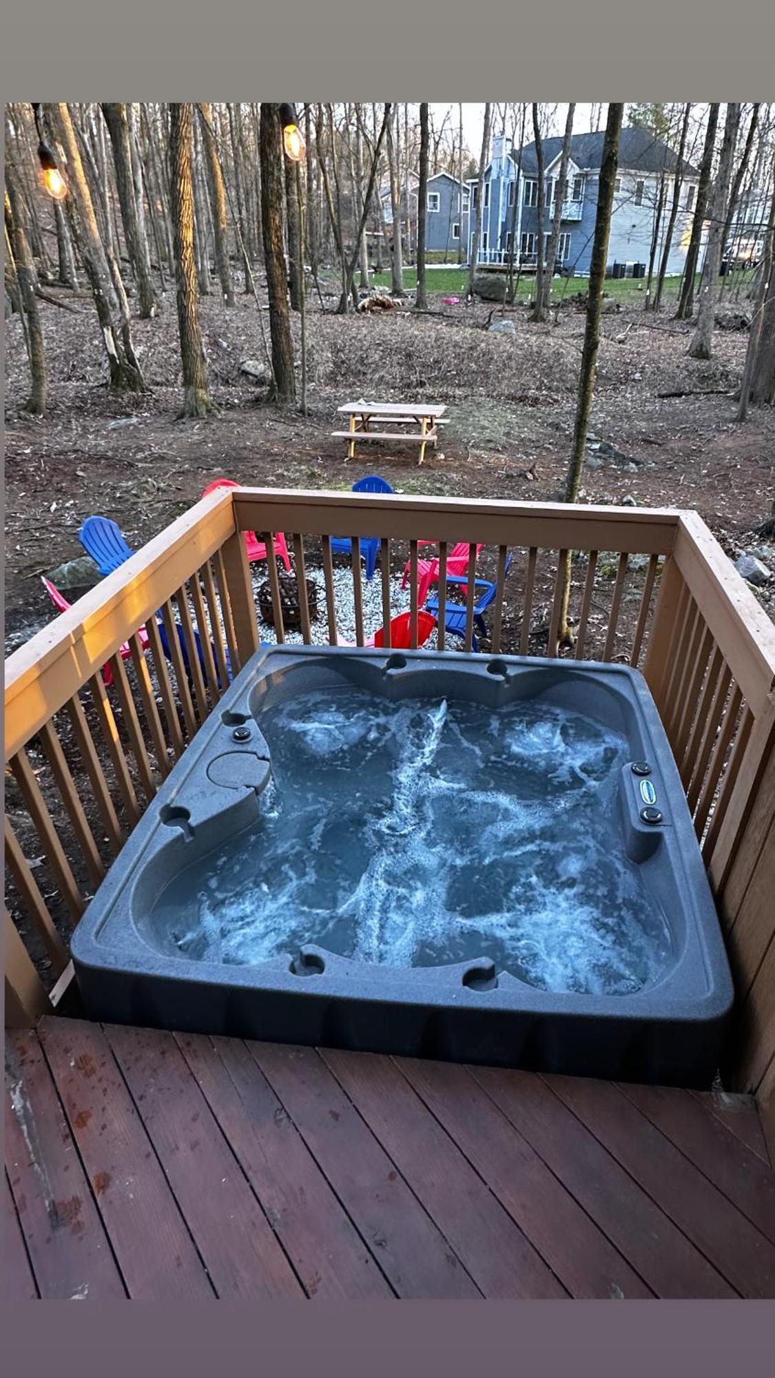 Cozy Cabin At Poconos With Hot Tub And Fire Pit East Stroudsburg Luaran gambar